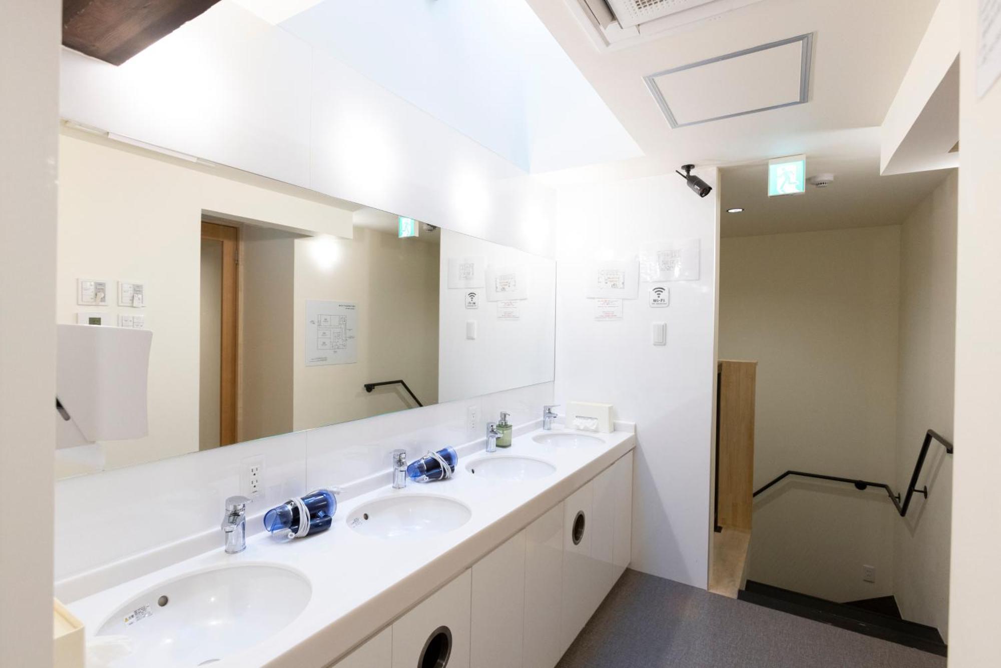 Cafe & Guest House Nagonoya Nagoya Dış mekan fotoğraf